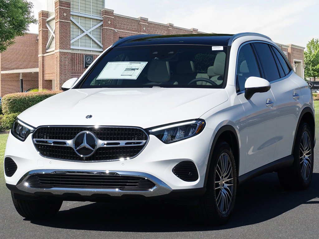Used 2026 Polar White Mercedes-Benz GLC 300 image 4