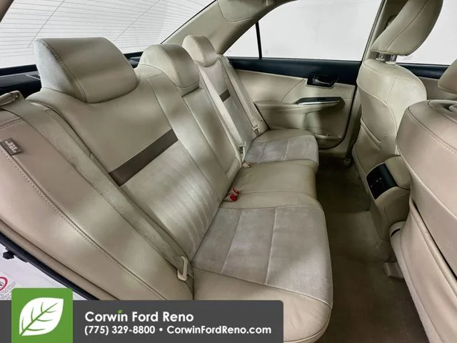 Used 2012 Super White Toyota XLE image 28