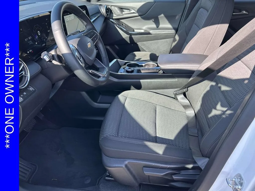 Used 2026 Summit White Chevrolet LT image 16