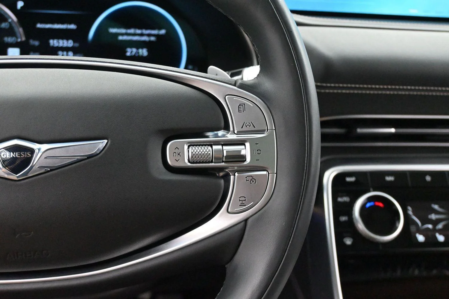 Used 2023  Genesis 3.5T AWD image 15