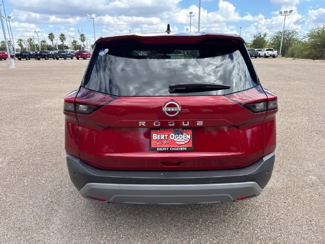 Used 2023 Red Nissan S image 6