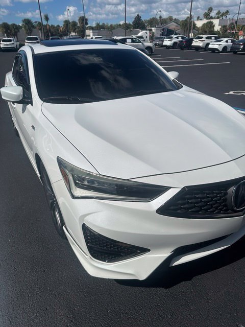 Used 2022 Platinum White Pearl Acura with Premium and A-Spec Package image 8