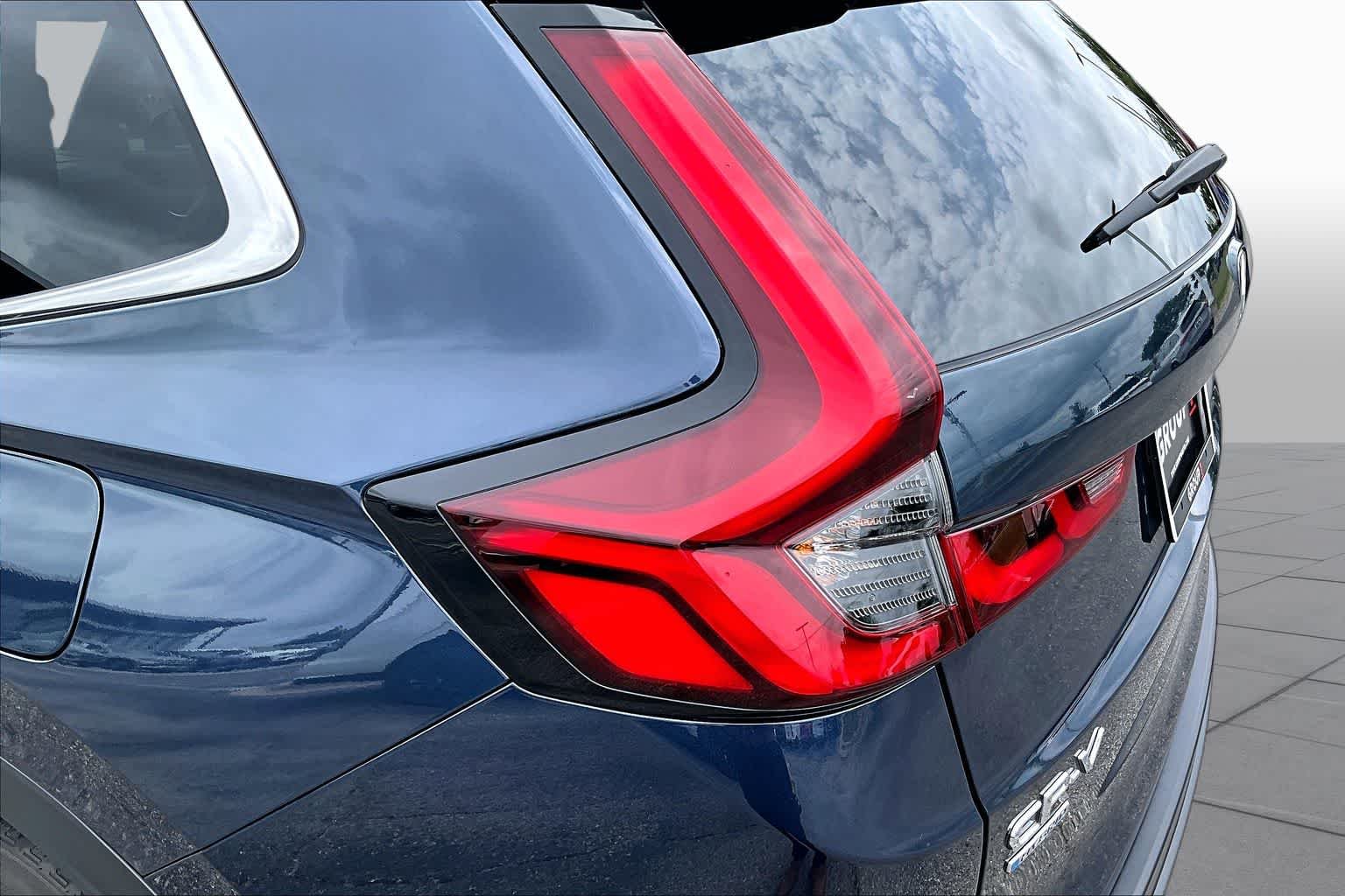 Used 2025 Canyon River Blue Metallic Honda Sport-L image 29