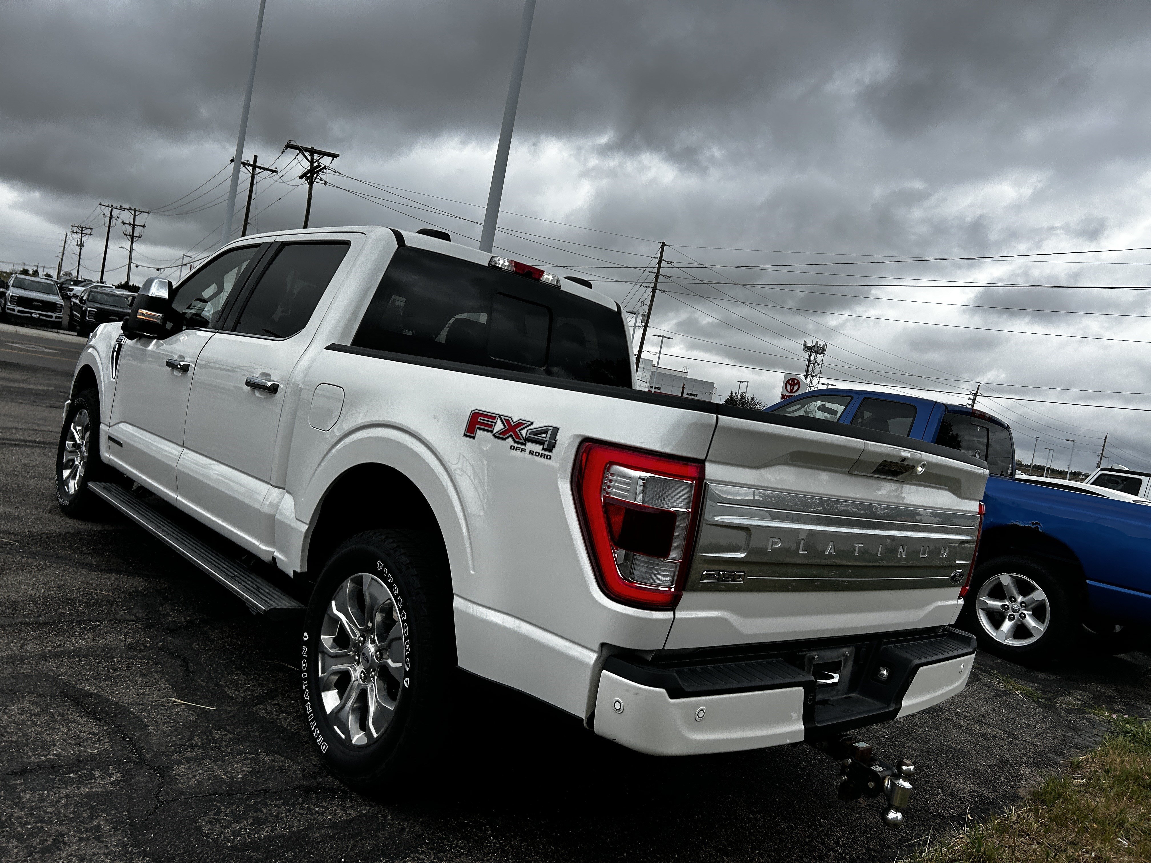 Used 2021 Star White Metallic Tri-Coat Ford Platinum image 3