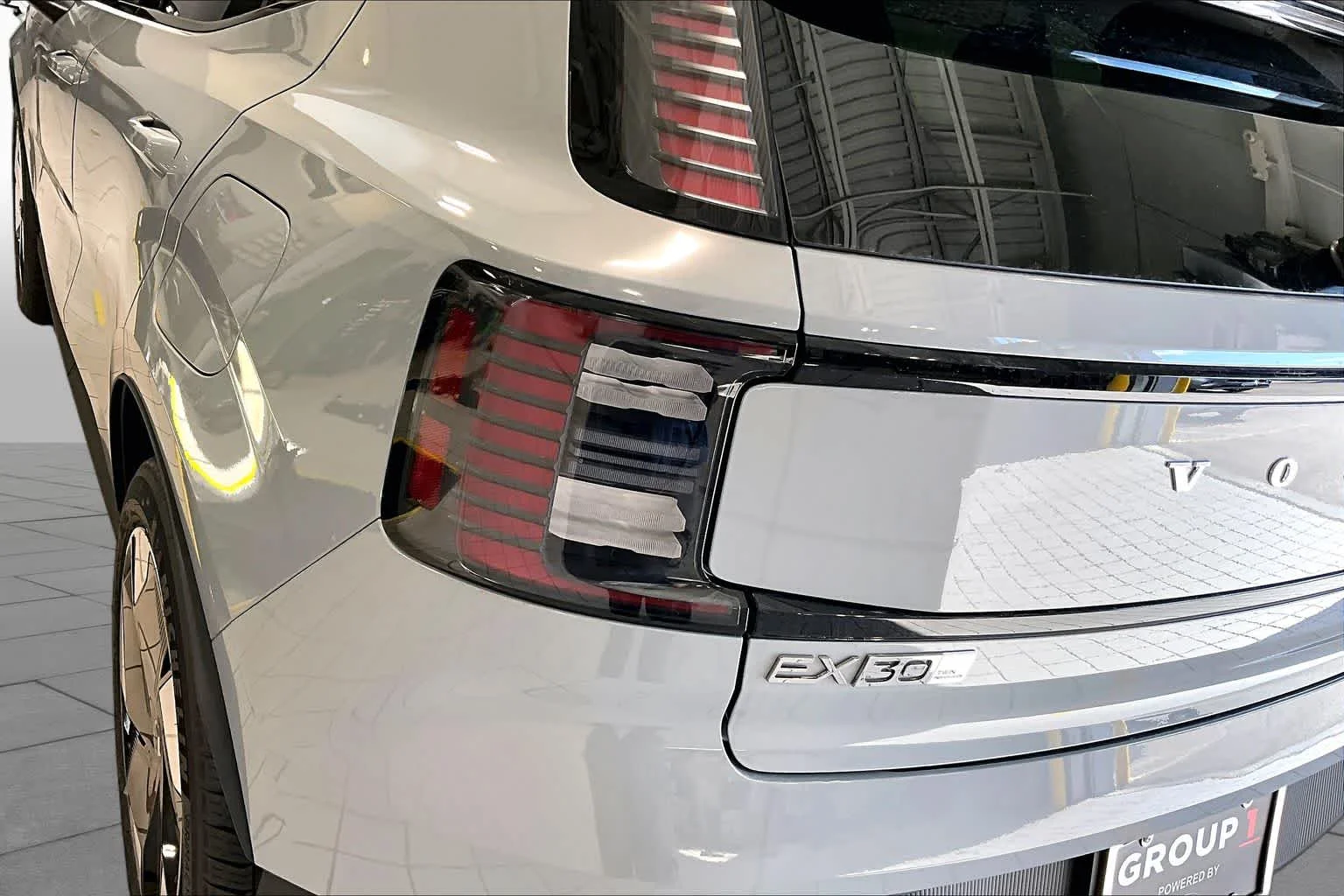 New 2026 Vapour Grey Volvo Plus image 5