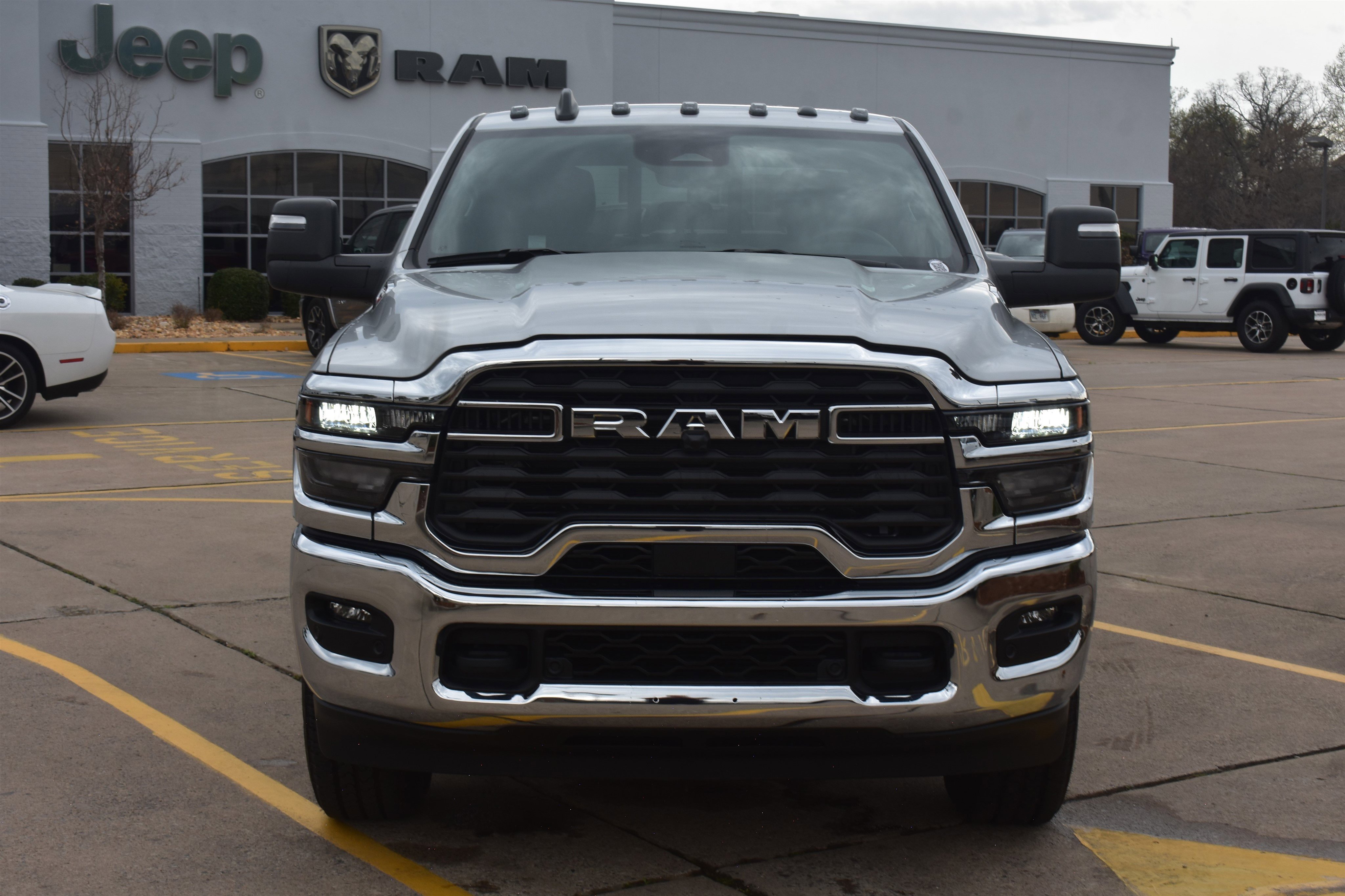 New 2026 Silver-Zynith Exterior Paint RAM Tradesman image 2