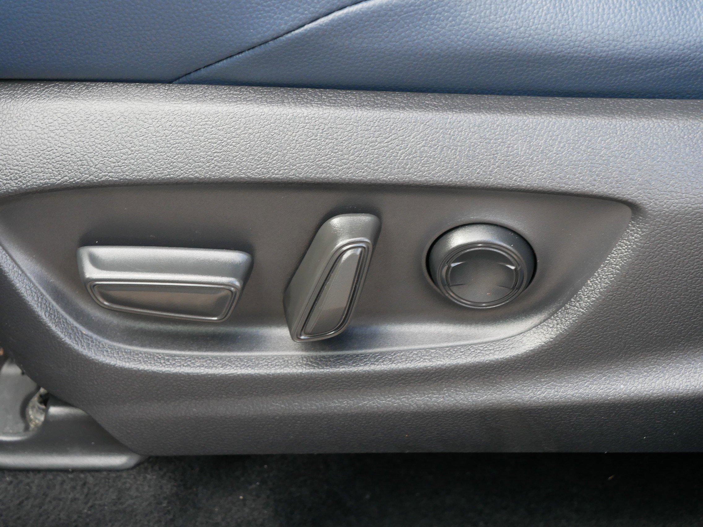 Used 2023 Harbor Mist Gray Pearl Subaru Limited image 20
