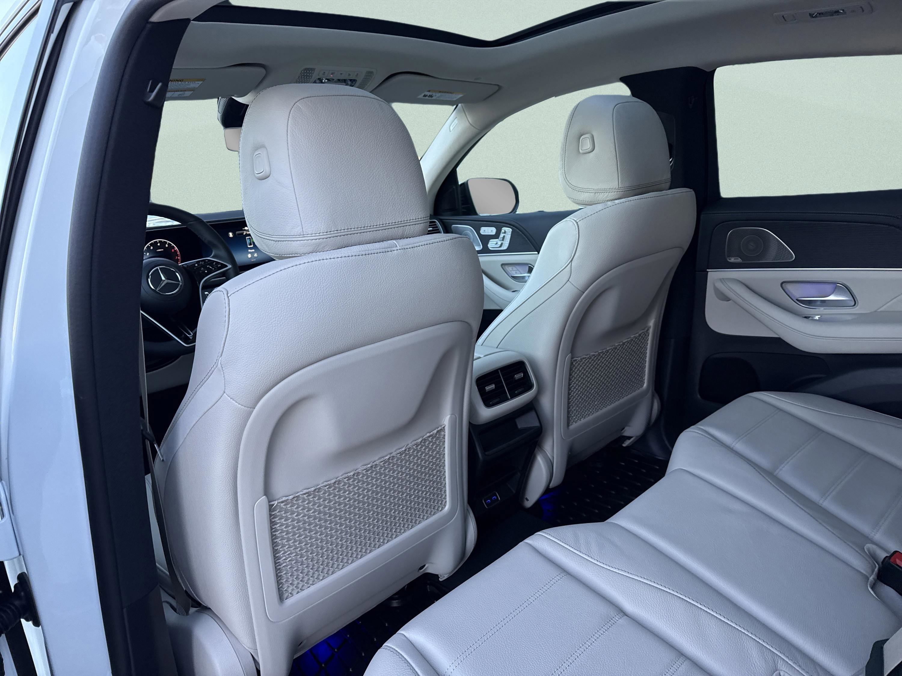 Used 2026 Polar White Mercedes-Benz GLE 450 image 16