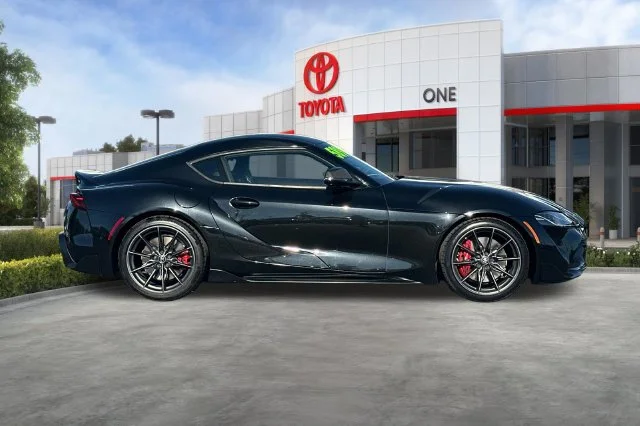 Certified Used 2023  Toyota 3.0 Premium image 3