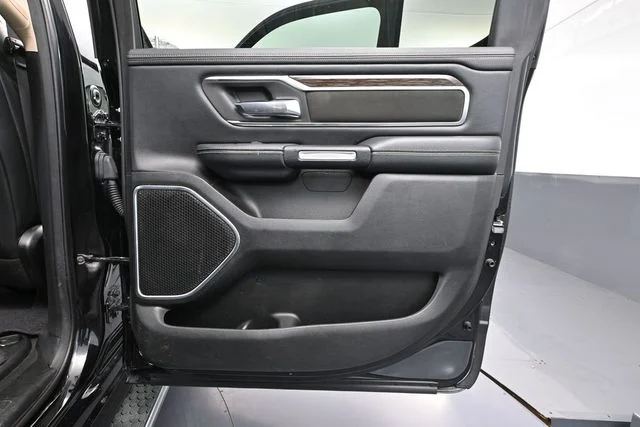 2019 RAM Ram 1500 Pickup Laramie - Photo 38