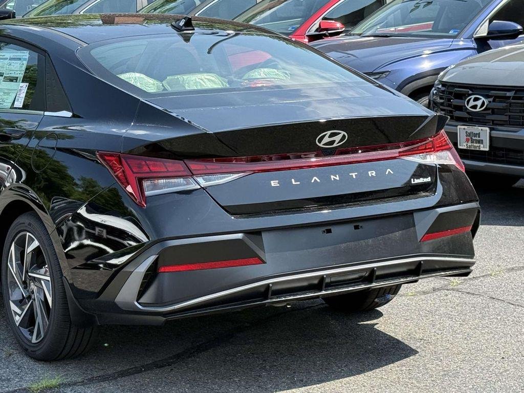 New 2026 Abyss Black Hyundai Limited image 10
