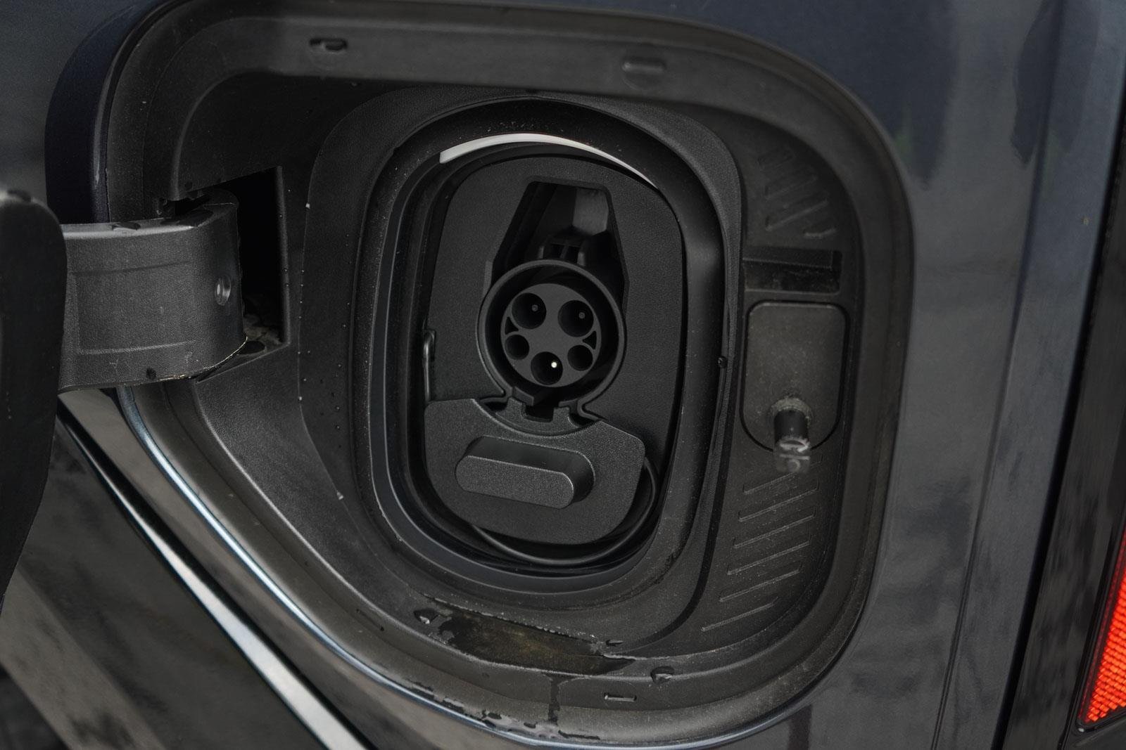 New 2025 Graphite Blue Metallic GMC 2X image 30