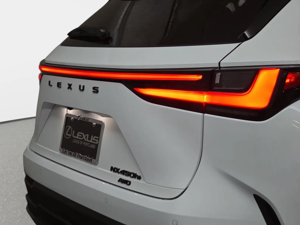 New 2026 Ultra White Lexus PREMIUM PLUS AWD image 31