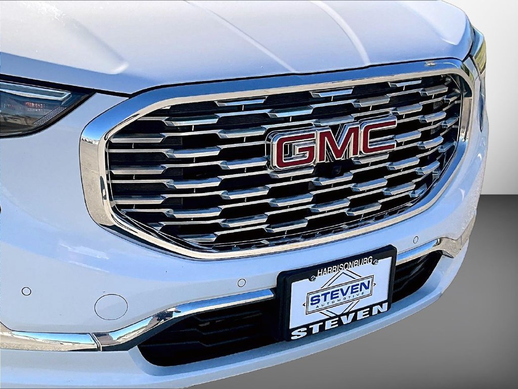 Used 2018 White GMC Denali image 38