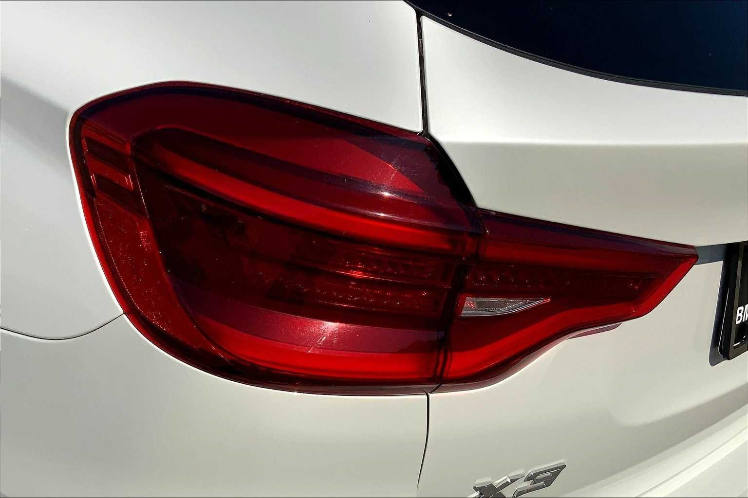 Used 2020 Mineral White Metallic BMW xDrive30i image 30
