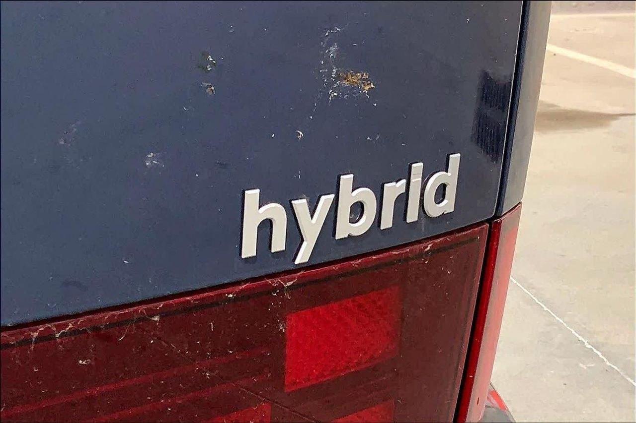New 2026 Atlantis Blue Hyundai SEL image 15