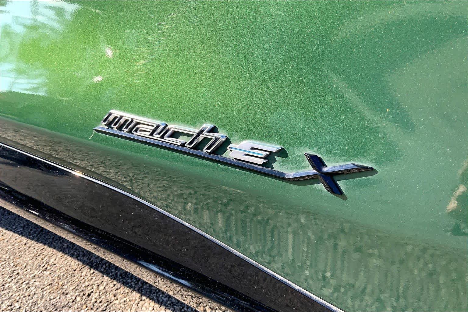 Used 2024 Eruption Green Metallic Ford Premium image 30