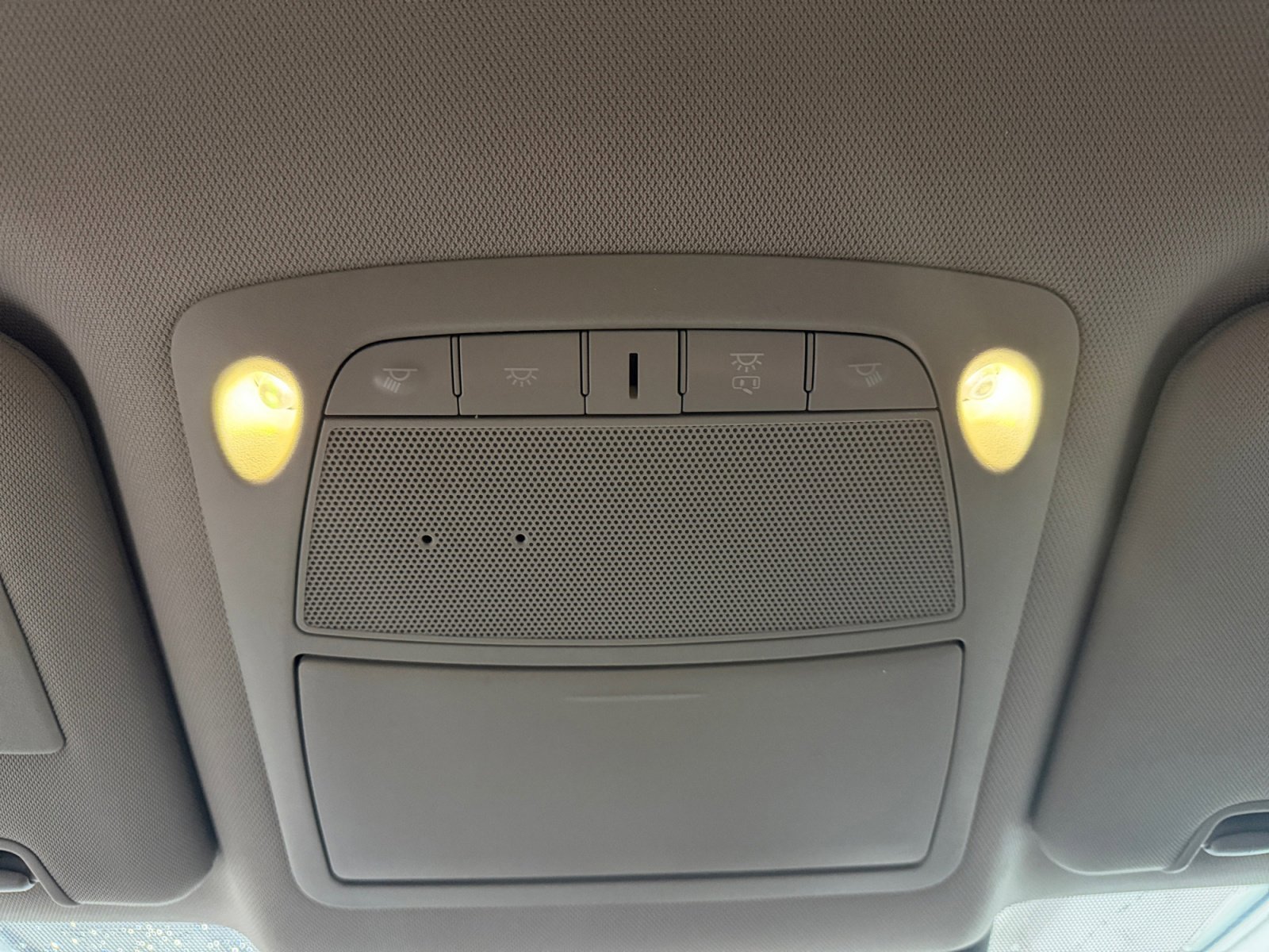 Used 2019 Glacier White Nissan SV image 25