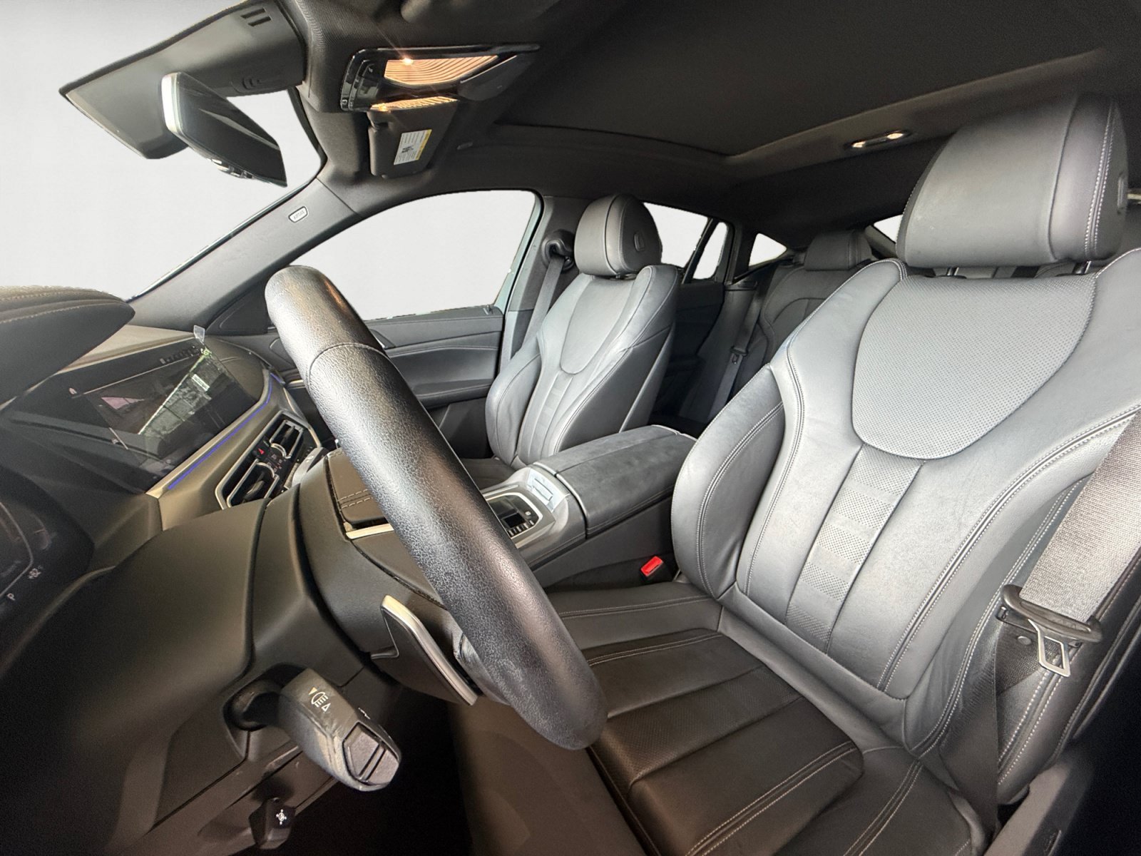 Used 2021 Jet Black BMW sDrive40i image 10