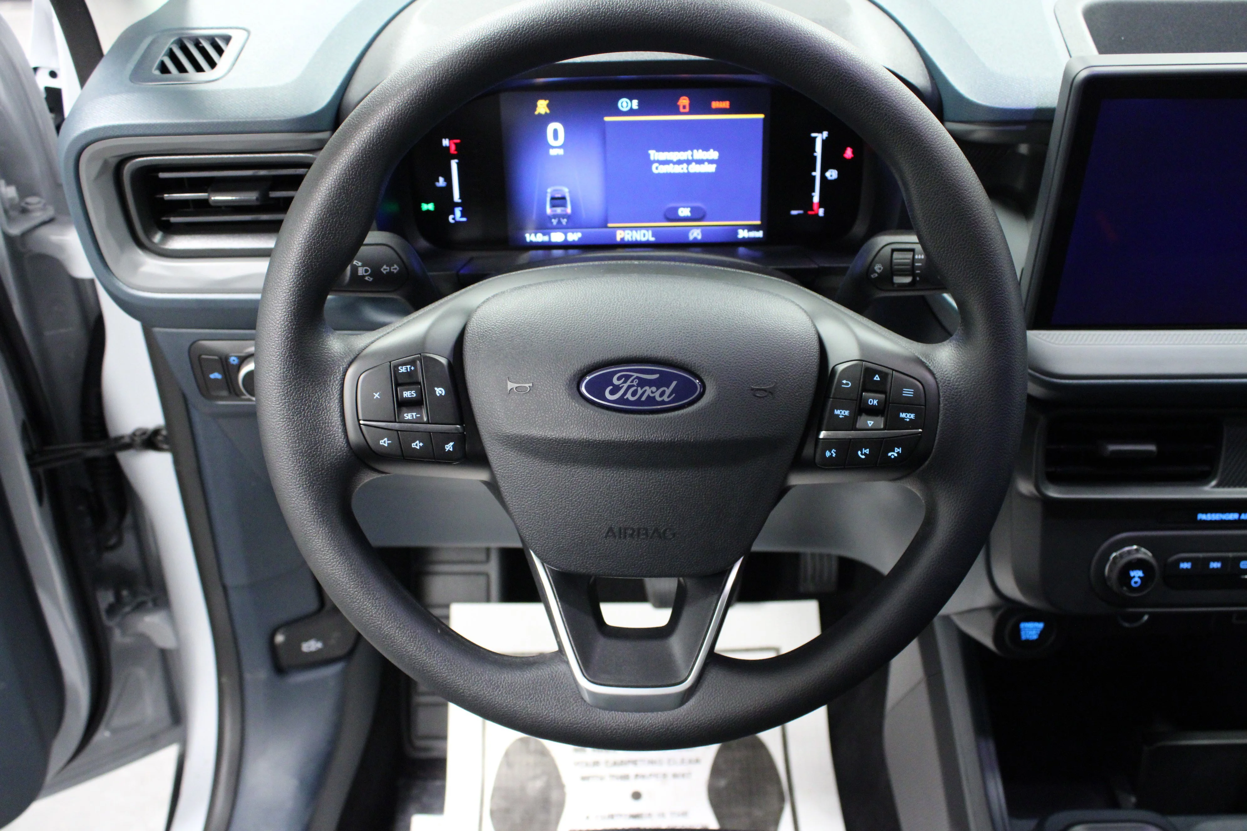 New 2025 Space White Metallic Ford XLT image 17