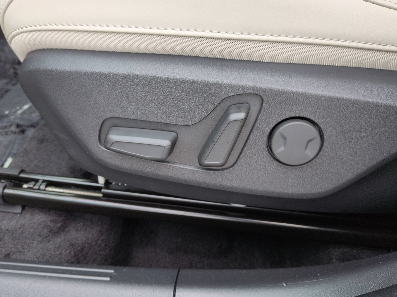 New 2026 Aurora Black Pearl Kia EX image 21