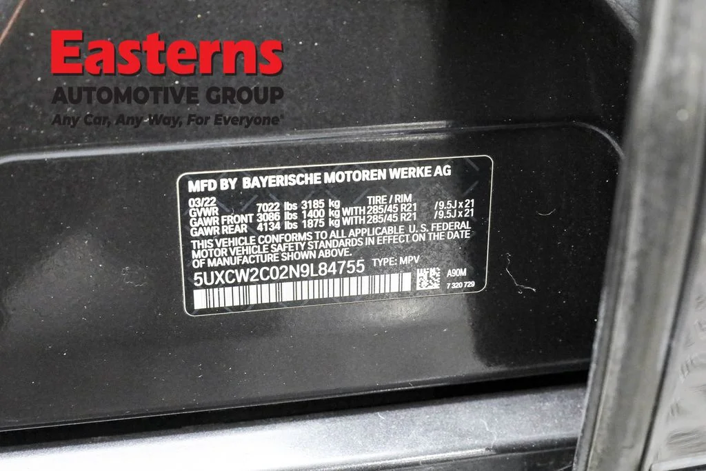 Used 2022 Gray BMW xDrive40i image 36