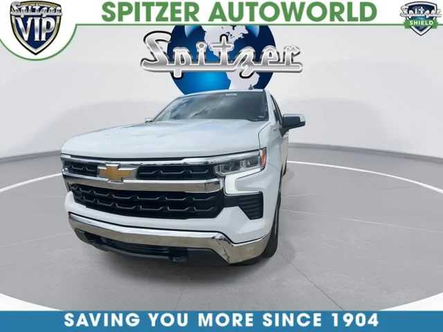 Used 2025 White Chevrolet LT image 3