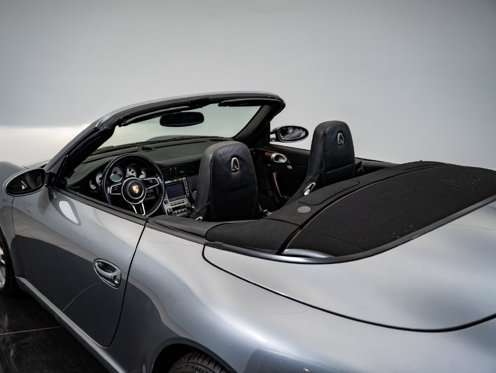 Used 2006 Seal Grey Metallic Porsche Carrera S image 23