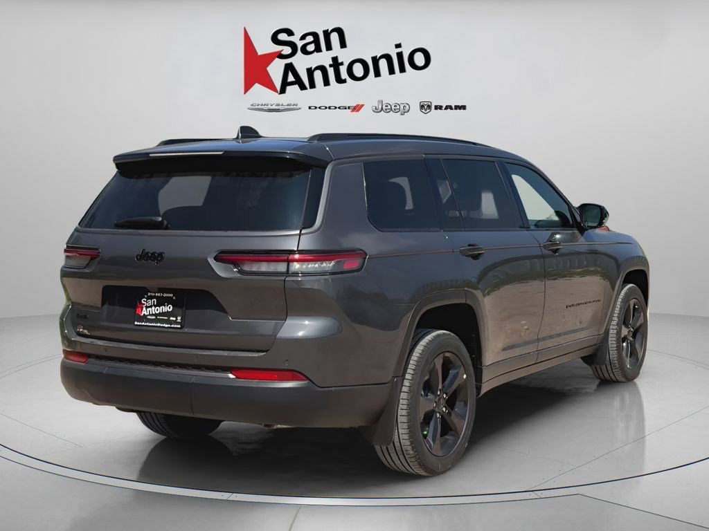 New 2026 Baltic Gray Metallic Clear-Coat Exterior Paint Jeep Limited image 15