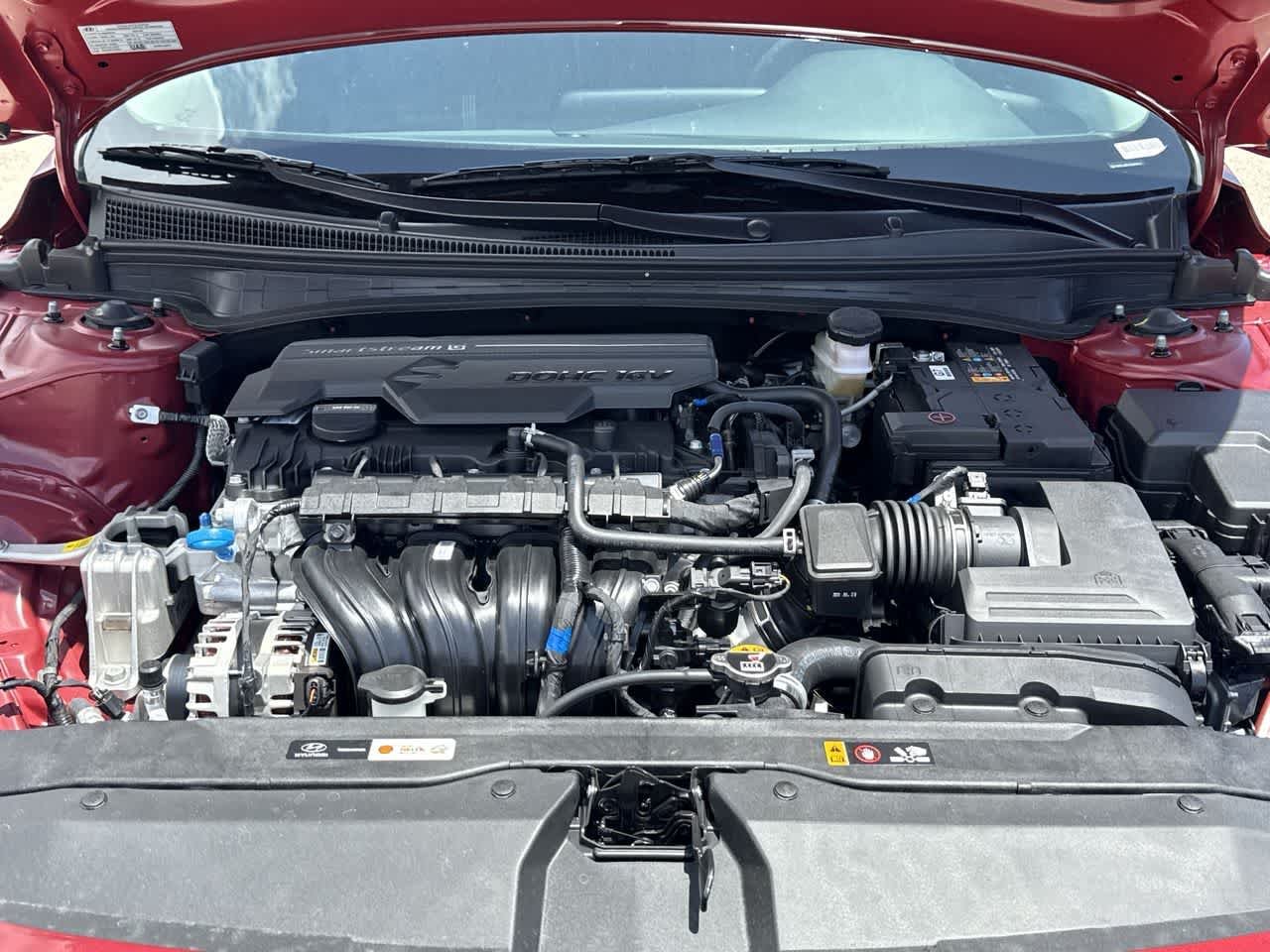 2025 Hyundai Elantra SE - Photo 12