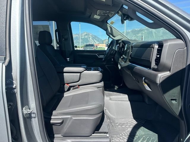 New 2026 Sterling Gray Metallic Chevrolet LT image 30