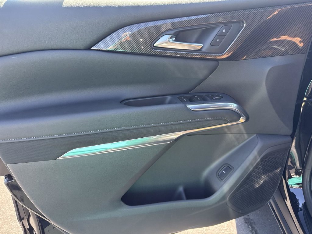 2027 Chevrolet Traverse Z71 - Photo 19
