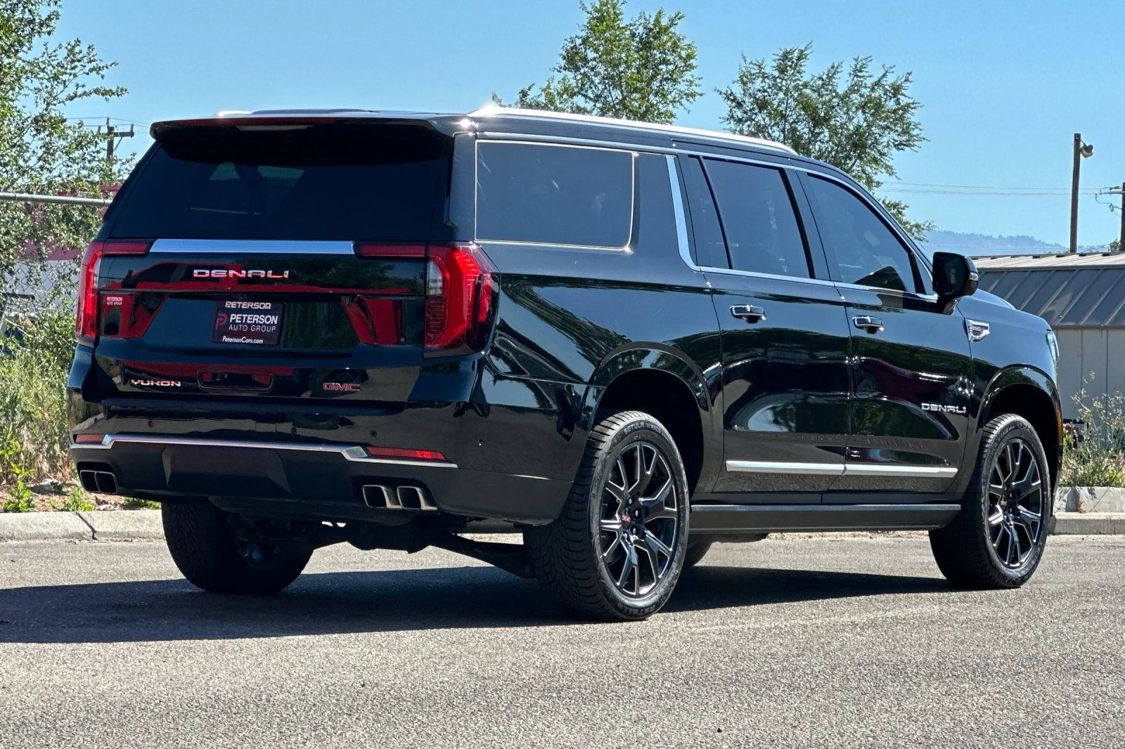 Used 2026  GMC Denali image 3