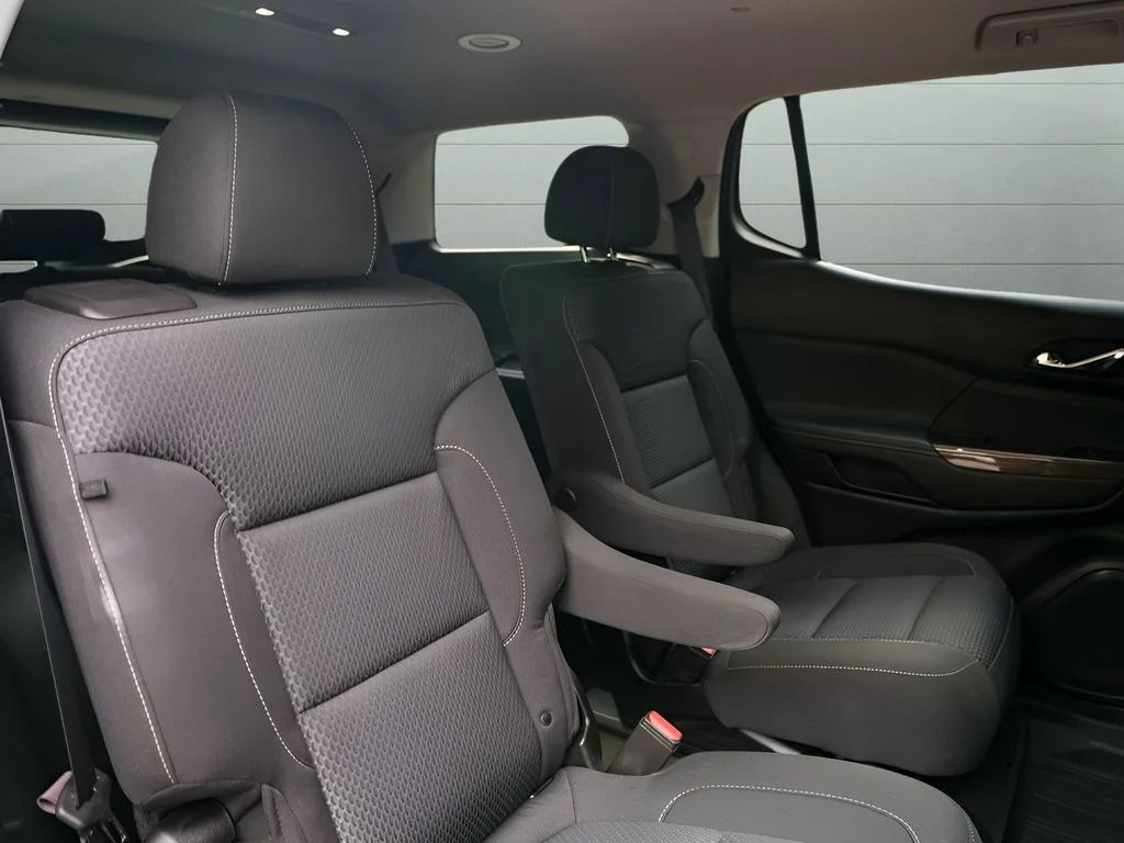 Used 2022 White GMC SLE image 50