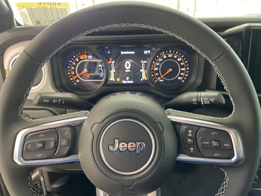 2025 Jeep Wrangler 4-Door Sahara - Photo 16