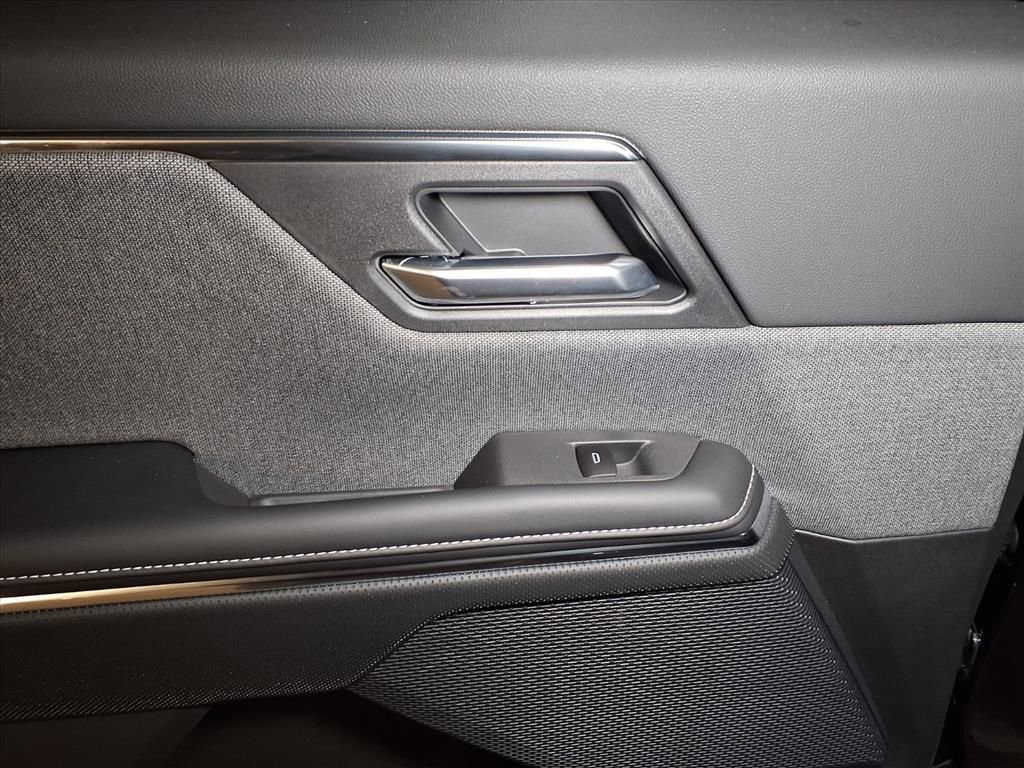 2026 GMC Sierra EV Elevation - Photo 11