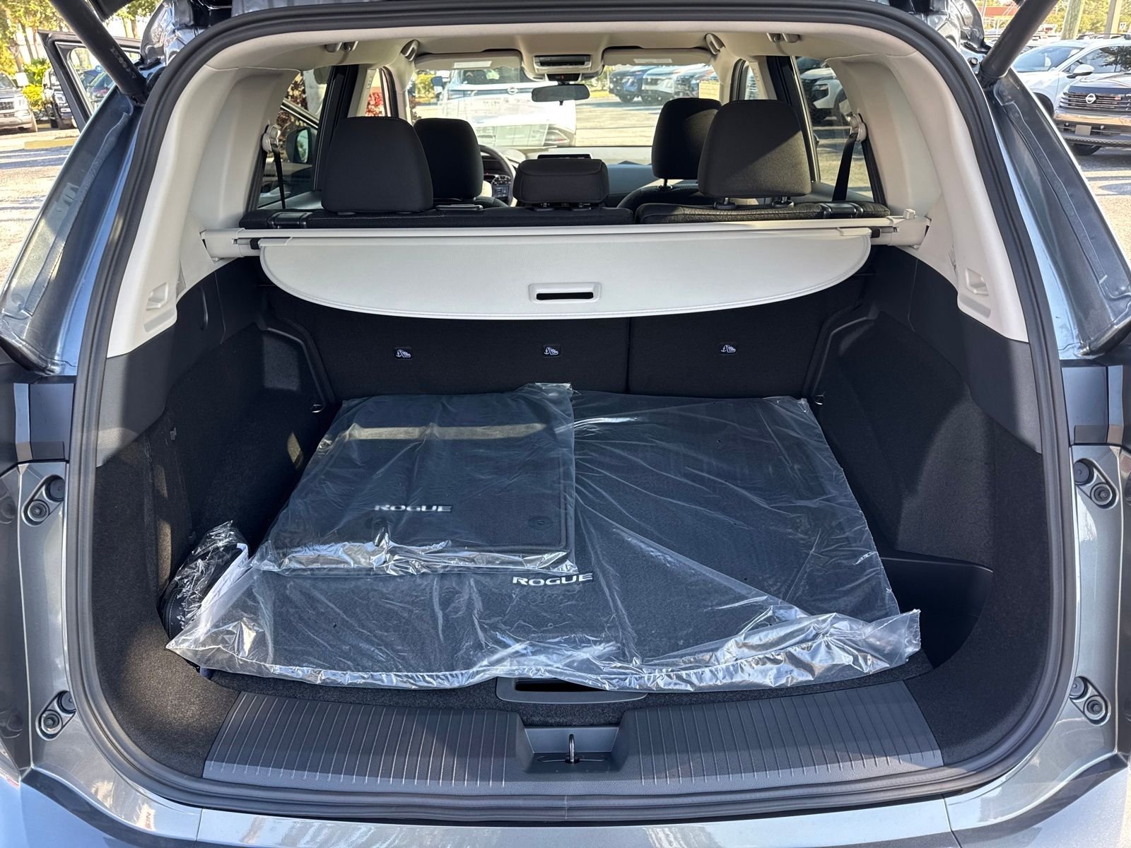 New 2026 Nissan Rogue SV 4D Sport Utility