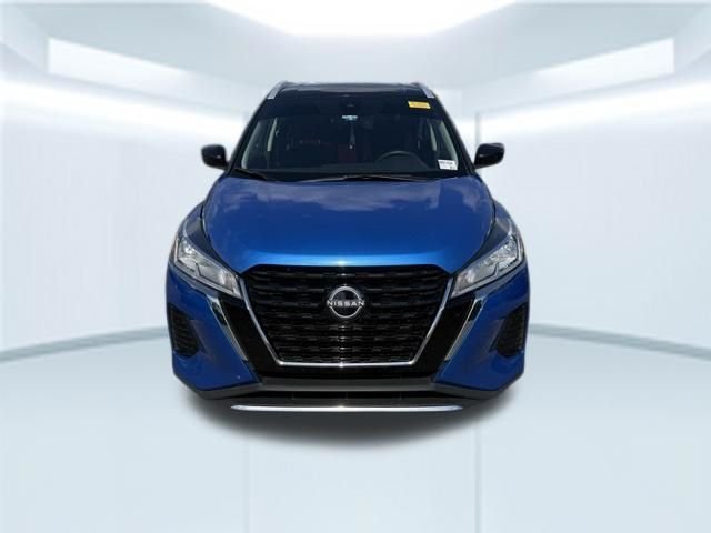 Used 2023 Blue Nissan SV image 2