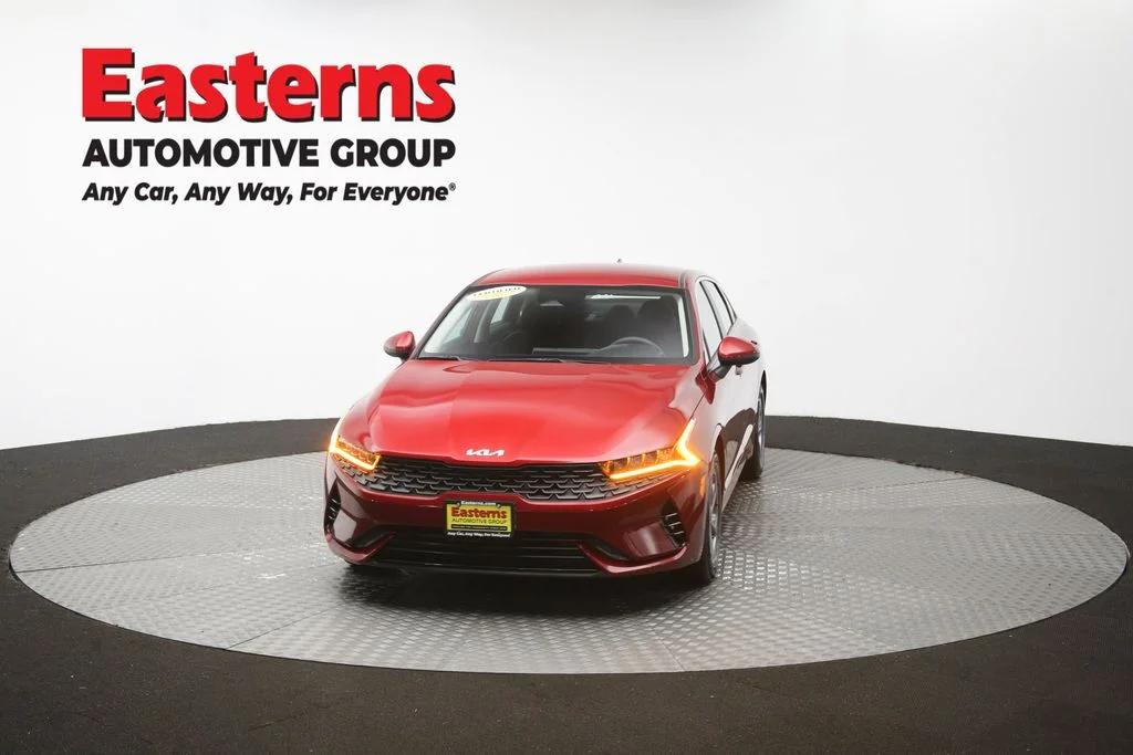 Used 2023 Red Kia LXS image 52