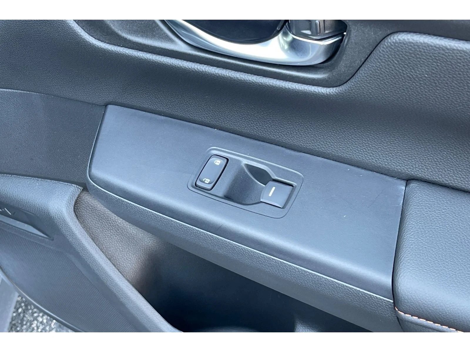 Used 2026 Solar Silver Metallic Honda Sport-L image 22
