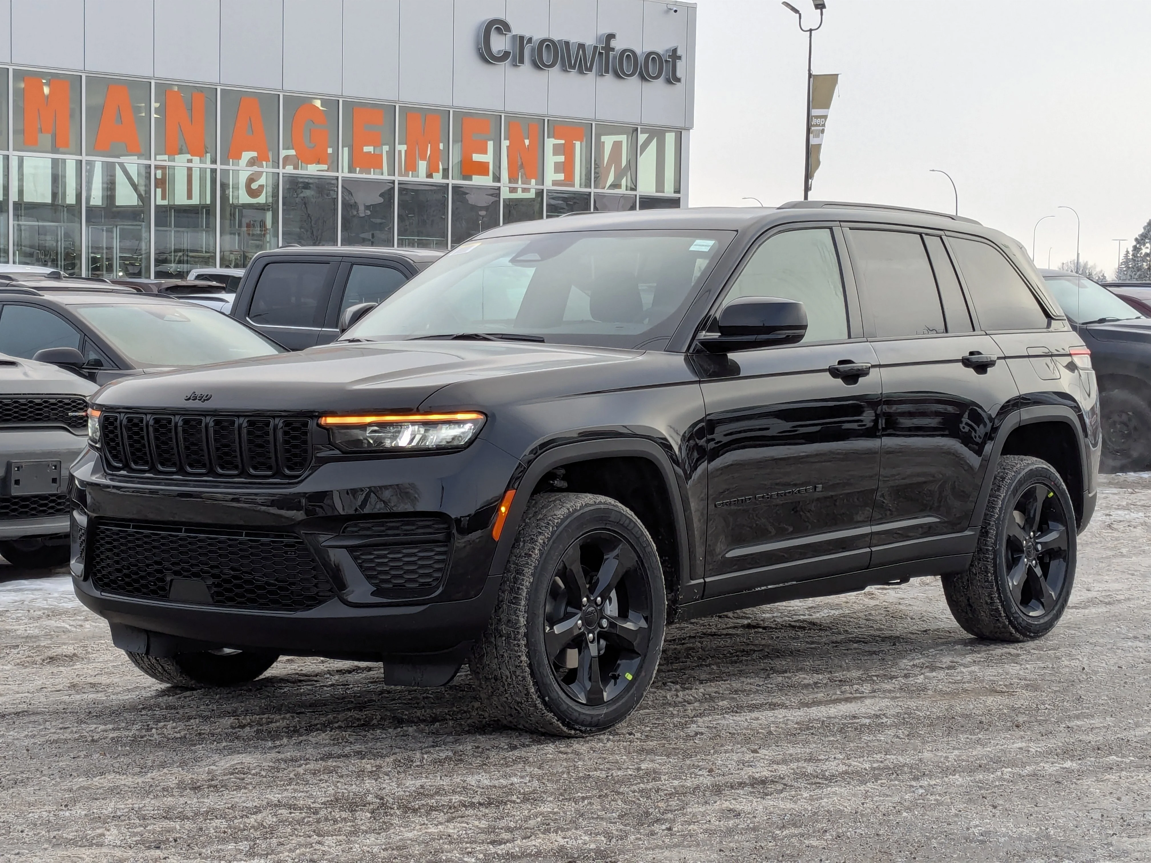 New 2025 Black Jeep Altitude - - Power Liftgate - Wireless Charging - 20 Black Wheels - Remote Start & More image 4