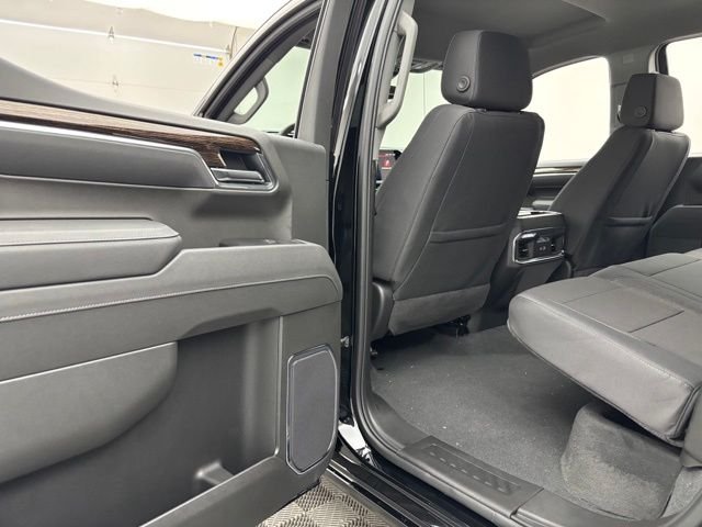 New 2026 Onyx Black GMC Elevation image 36