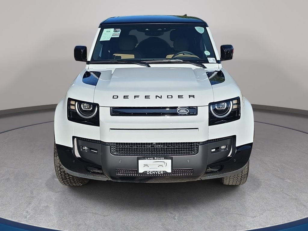 New 2026 Fuji White Land Rover V8 image 2