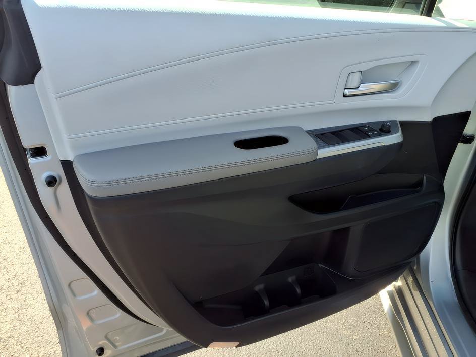 Used 2025 Celestial Silver Metallic Toyota XLE image 19