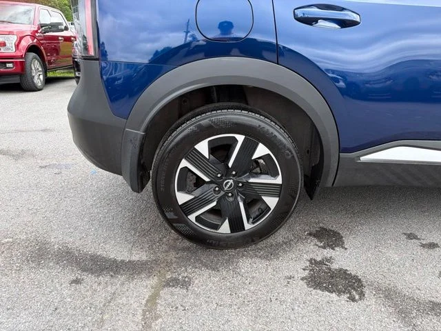 Used 2025 Deep Blue Pearl Nissan SV image 14