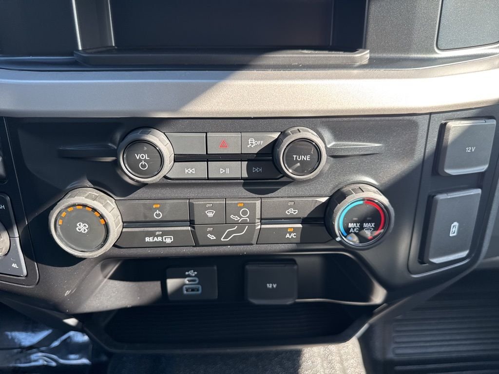 2026 Ford F-350 Super Duty Chassis Cab XL - Photo 31