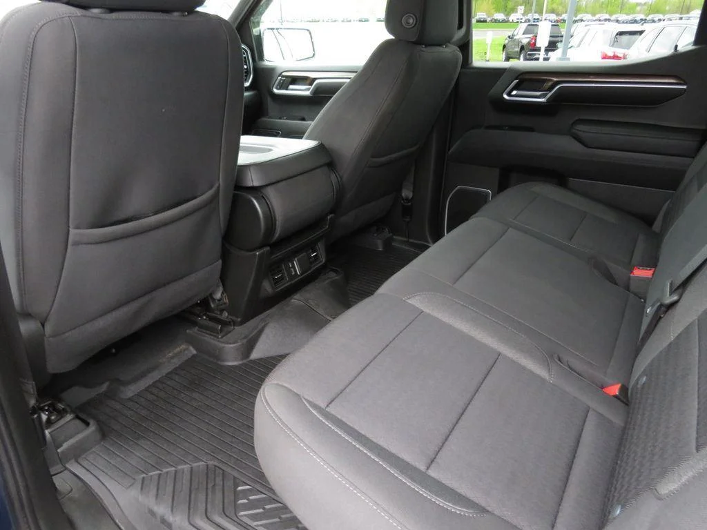 Used 2022 Blue Metallic Chevrolet LT image 23