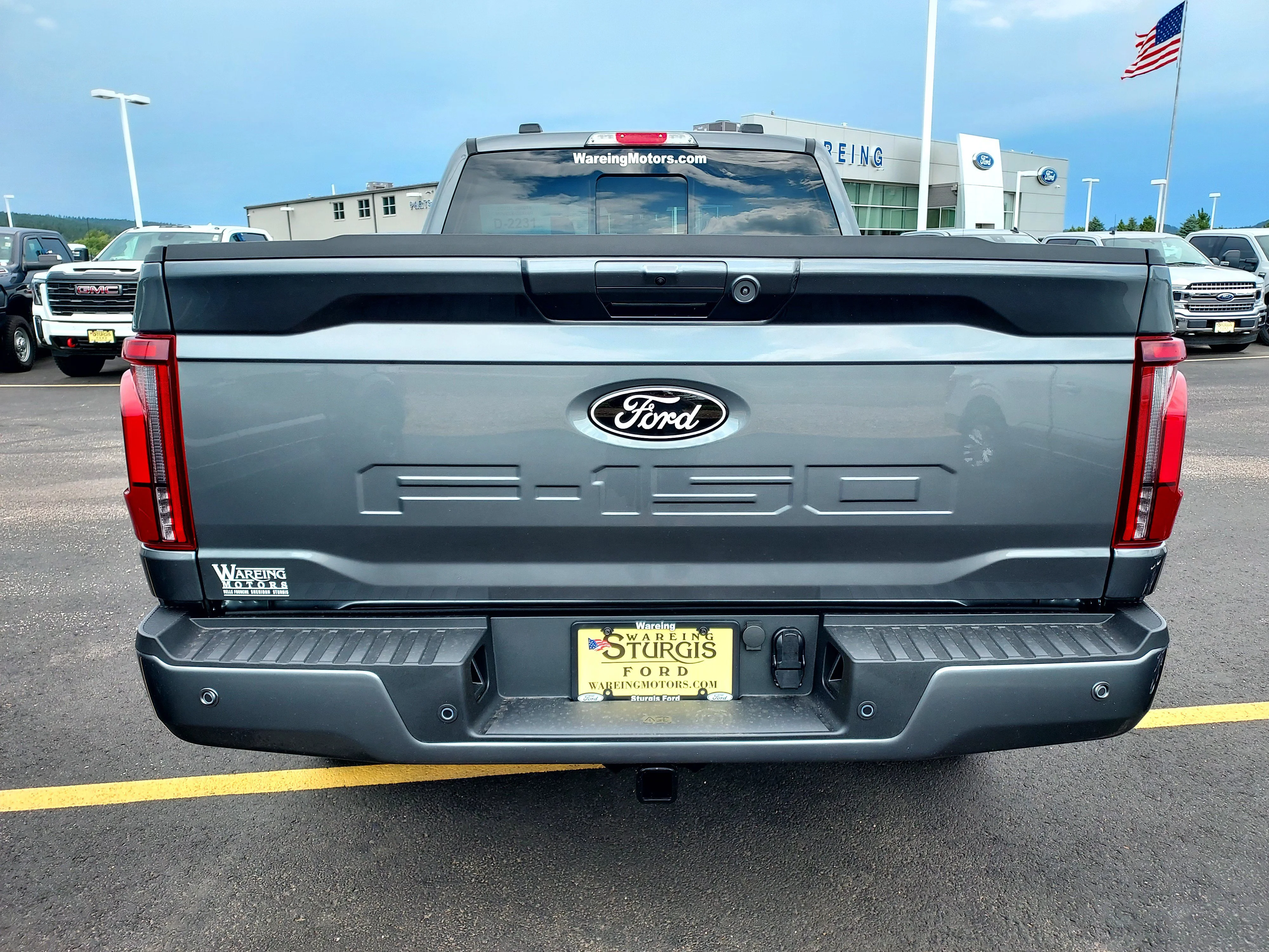 New 2026 Carbonized Gray Metallic Ford LARIAT image 6