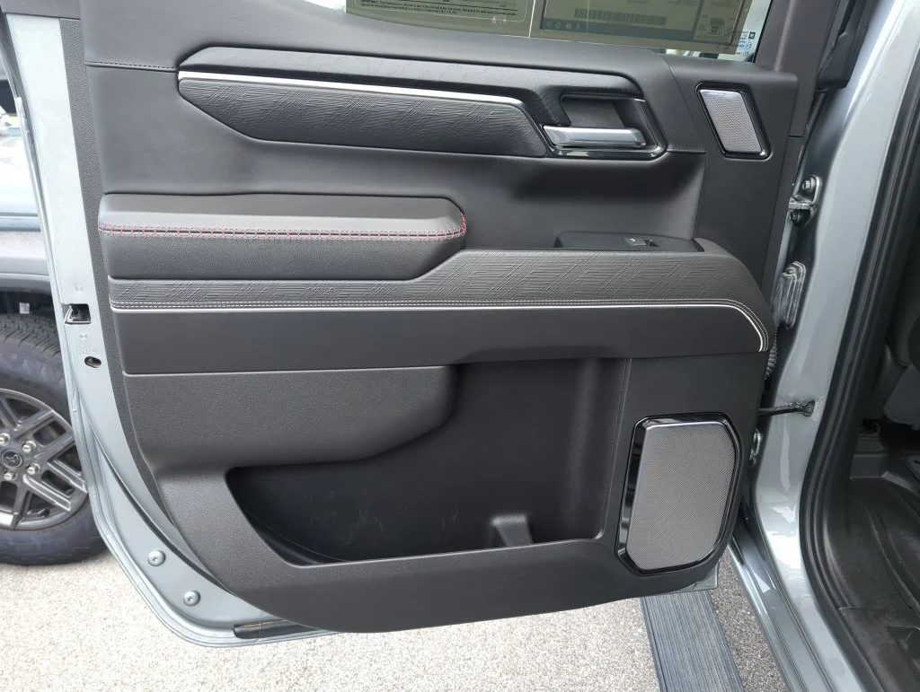 Used 2024 Silver GMC AT4X image 27