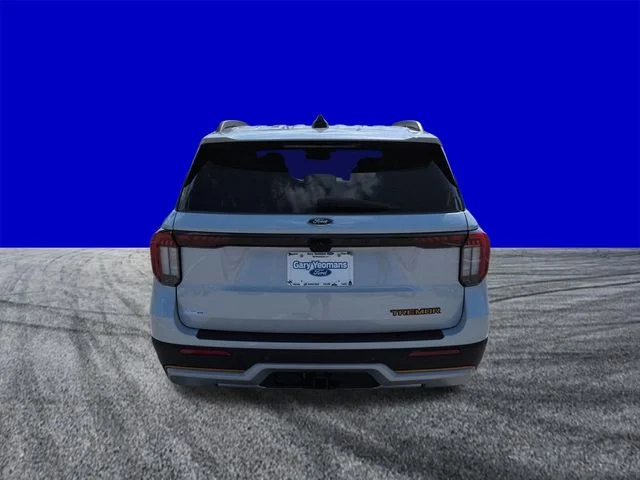 New 2026 Space White Metallic Ford Tremor® image 5